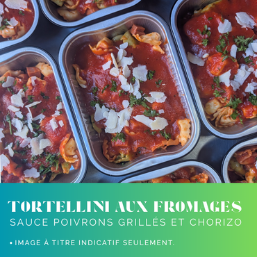 Cheese tortellini with grilled pepper sauce and chorizo (spicy!)